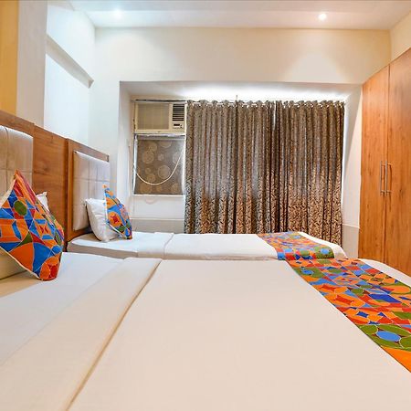 Fabhotel Regal Inn Мумбаи Экстерьер фото