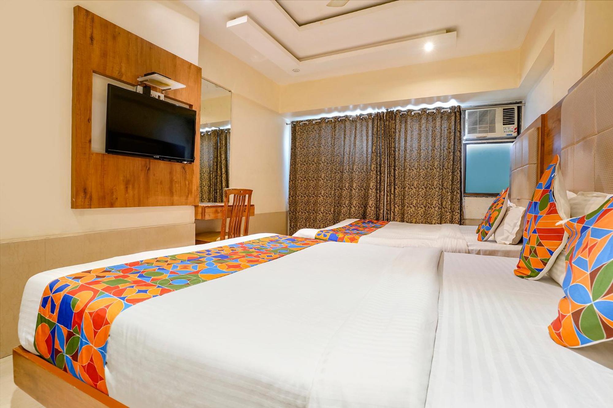 Fabhotel Regal Inn Мумбаи Экстерьер фото